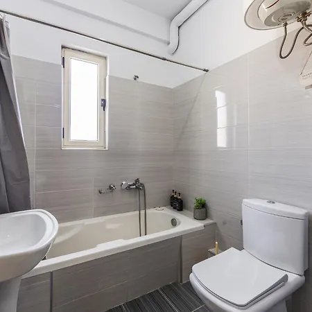 Bay Retreat - 1br By Pikhost Lägenhet *